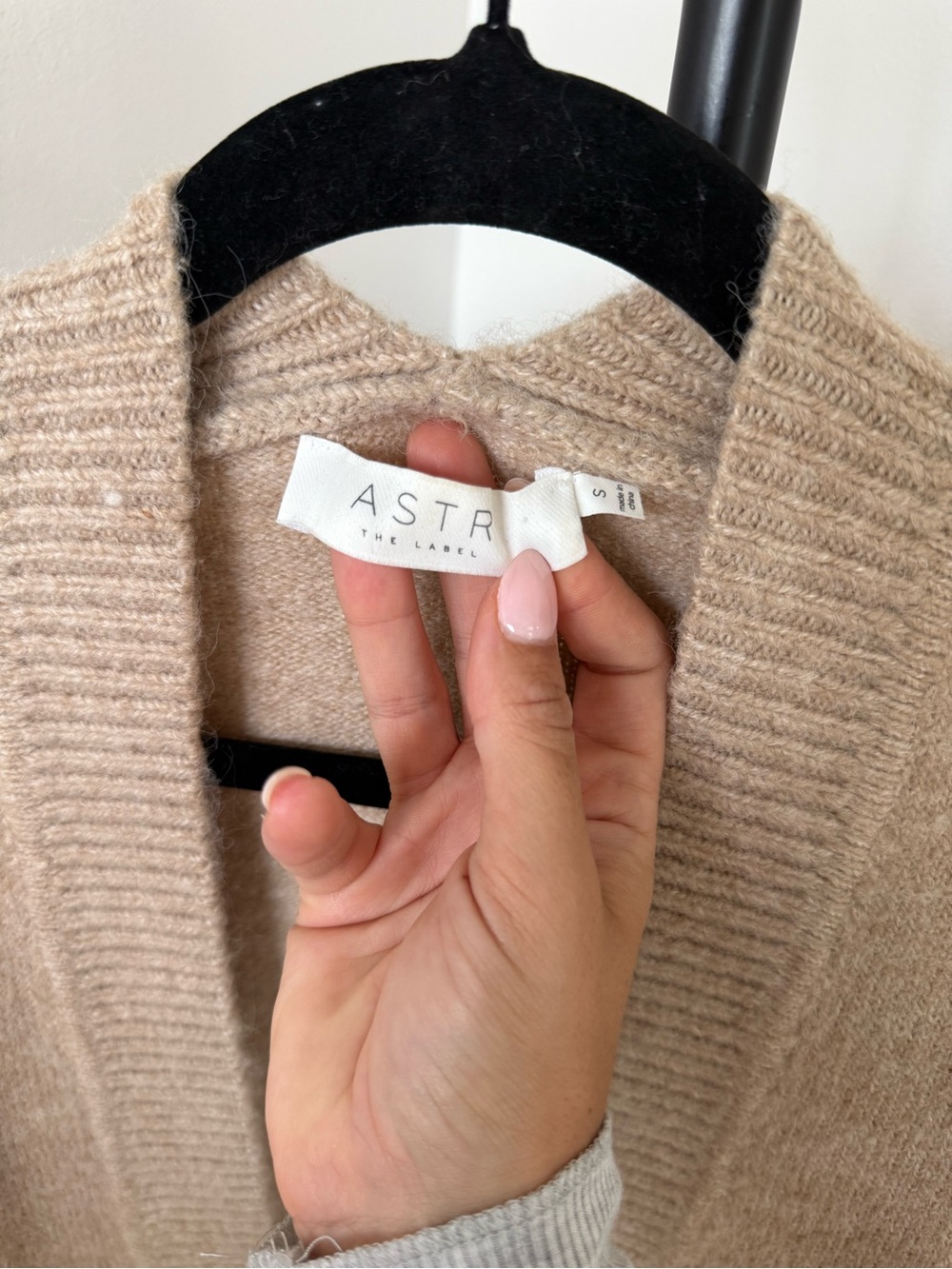 Astr Neutral Beige Ribbed V-Neck Cardigan - Picture 3 of 3